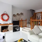 Ferienhaus La Marinera House